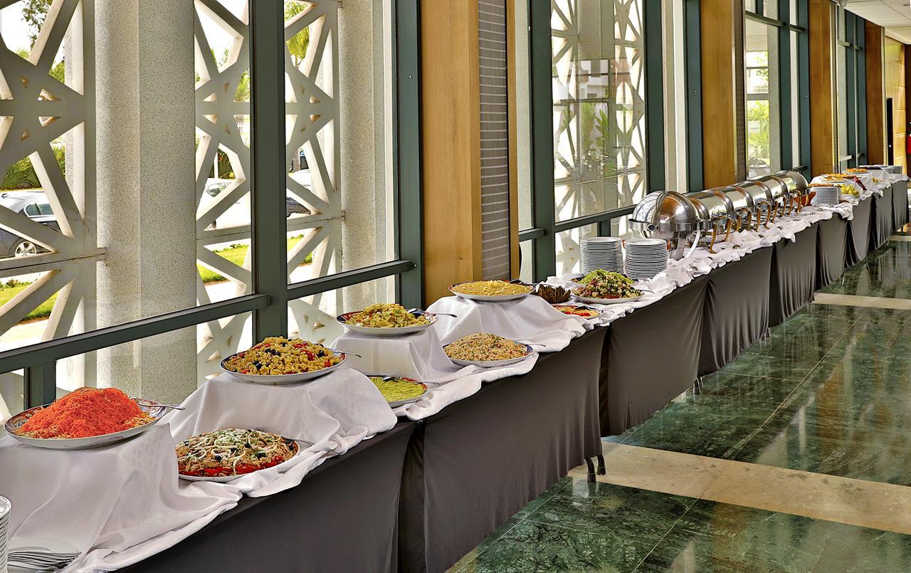 L' Amphitrite Palace Beach Resort & Spa Skhirat Eksteriør bilde
